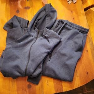 Sweatsuit 32 degrees size large